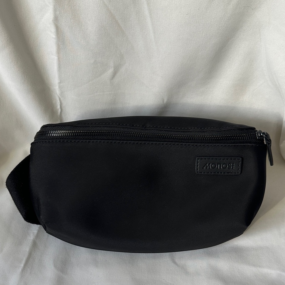 Black unisex Sling Bag
